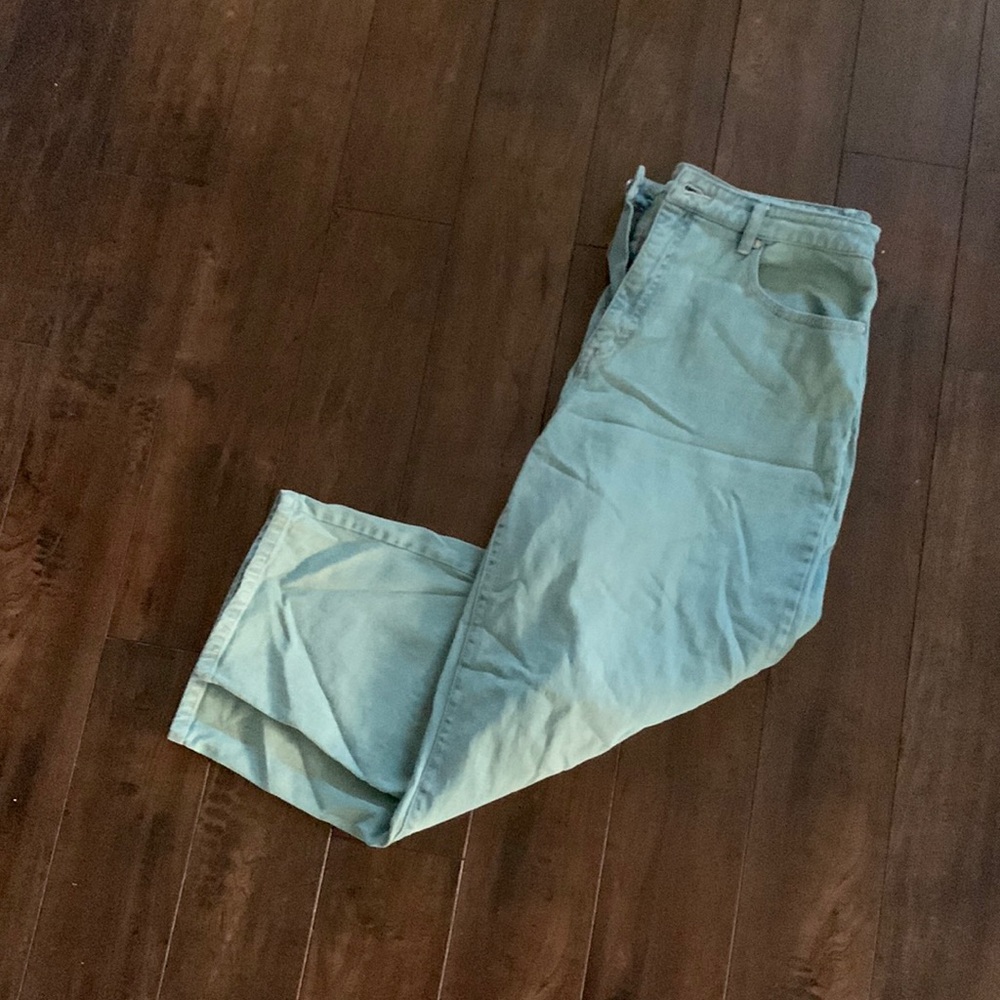 curvy straight jeans